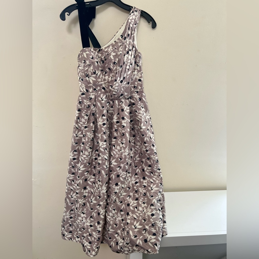 One Shoulder Sundress w/ cute black velvet bow - Picture 2 of 9